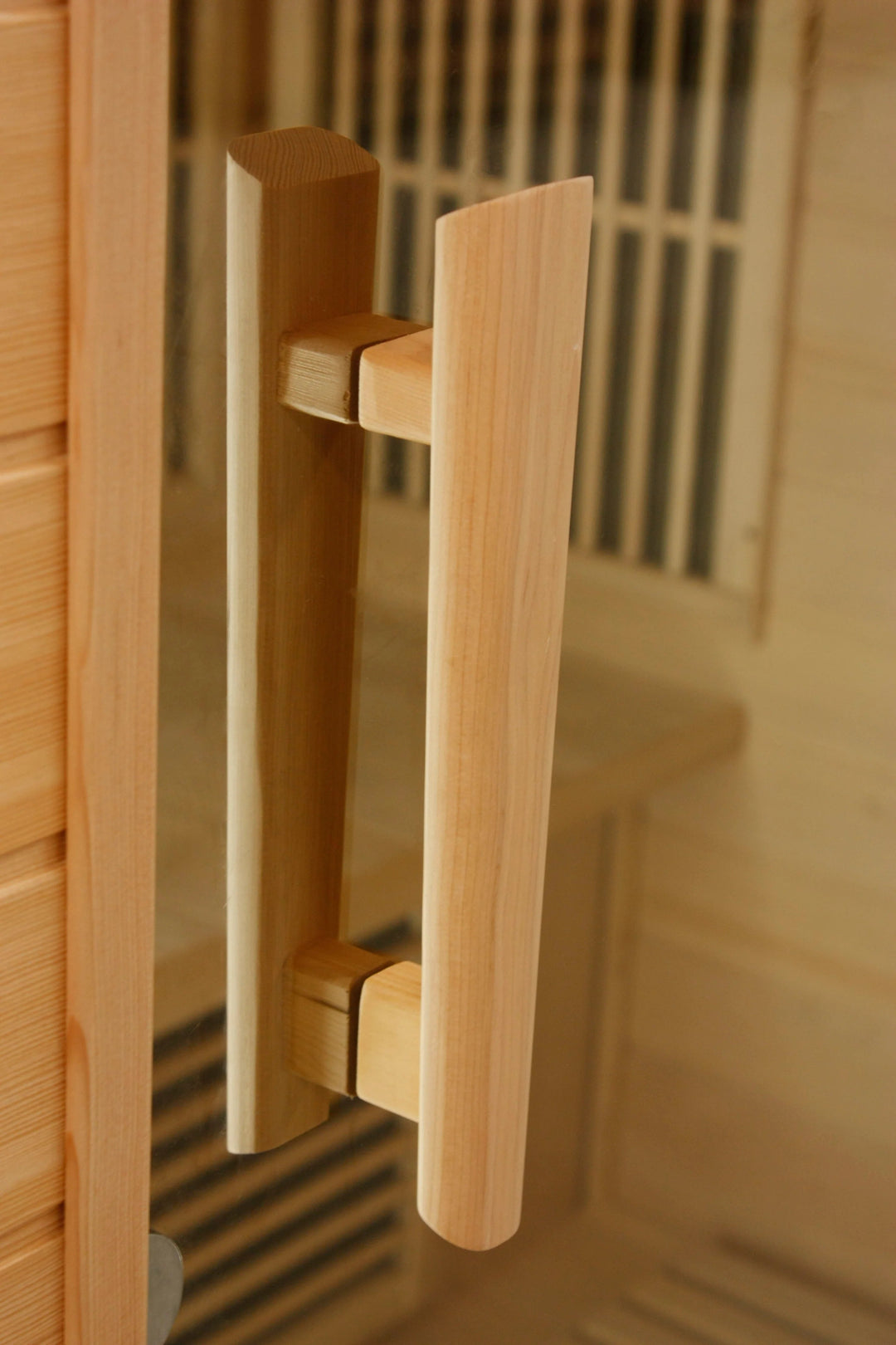 Maxxus Chaumont 4 Person Near Zero EMF FAR Infrared Sauna – Canadian Red Cedar (MX-K406-01-ZF CED)